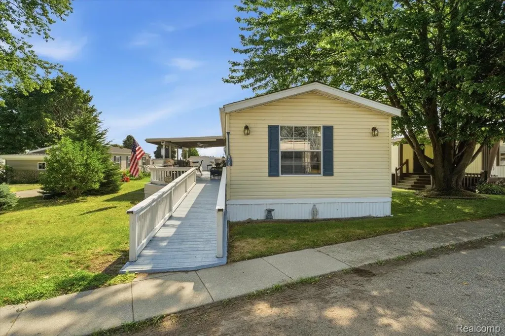 616 Barefoot Lane Sanilac Township MI 48469