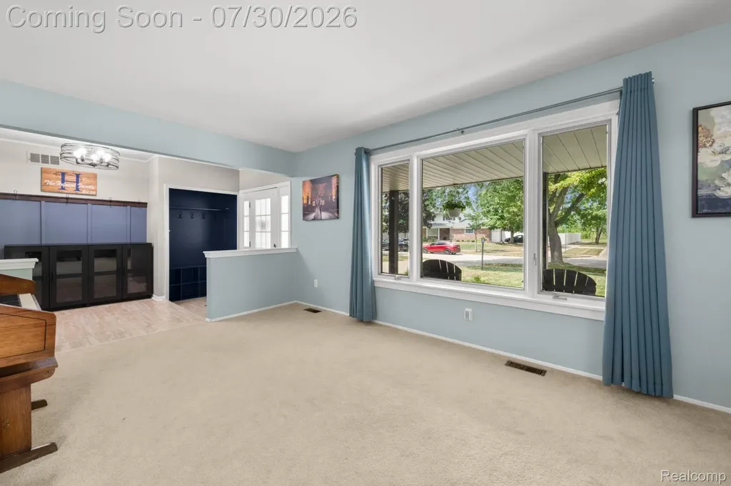 1198 Ashley Drive Troy City MI 48085