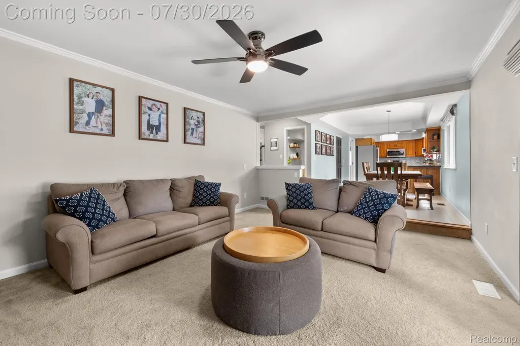 1198 Ashley Drive Troy City MI 48085