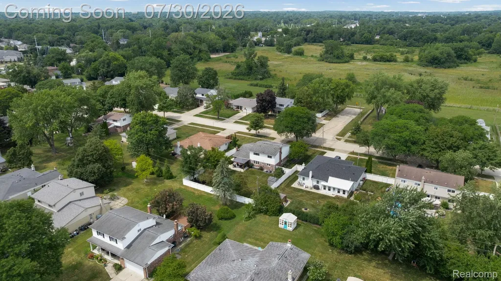 1198 Ashley Drive Troy City MI 48085