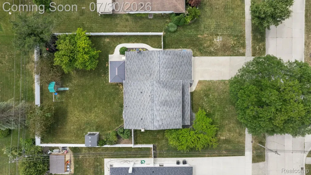 1198 Ashley Drive Troy City MI 48085