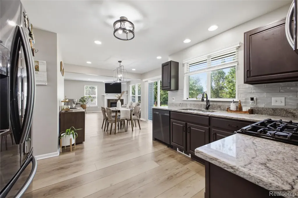 56291 Hastings Macomb Township MI 48042