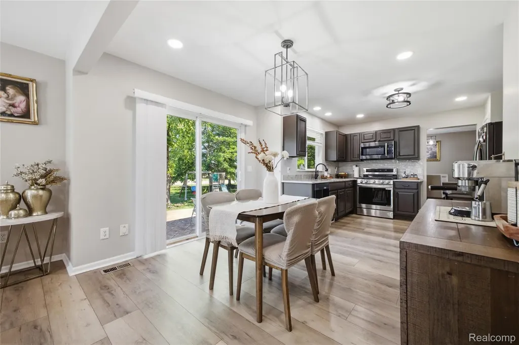 56291 Hastings Macomb Township MI 48042
