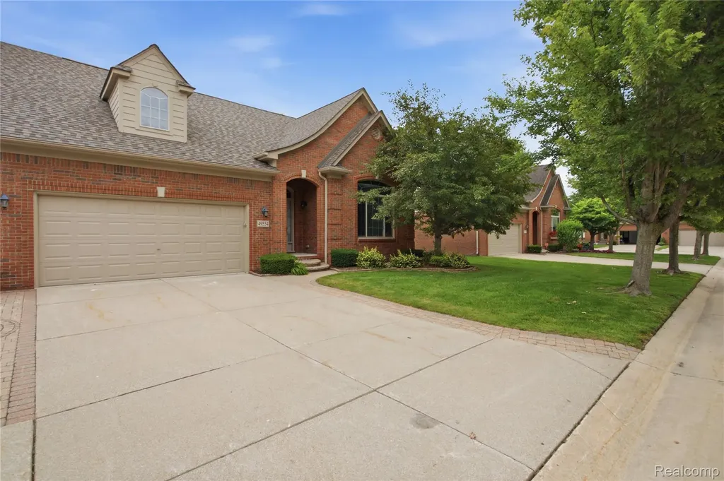 49554 Iron River Drive Macomb Township MI 48042