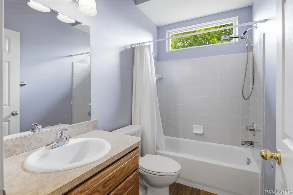 49554 Iron River Drive Macomb Township MI 48042