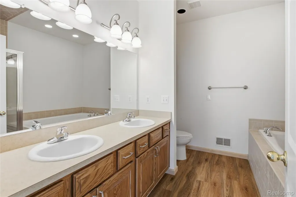 49554 Iron River Drive Macomb Township MI 48042
