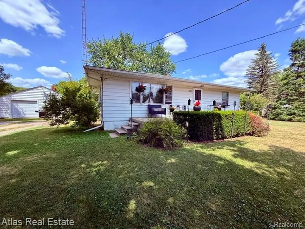 2060 Christner Street Burton City MI 48519