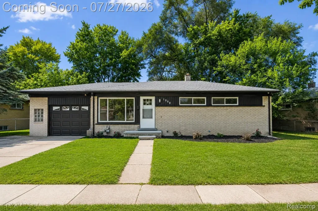 1558 Andrea Street York Charter Township MI 48198