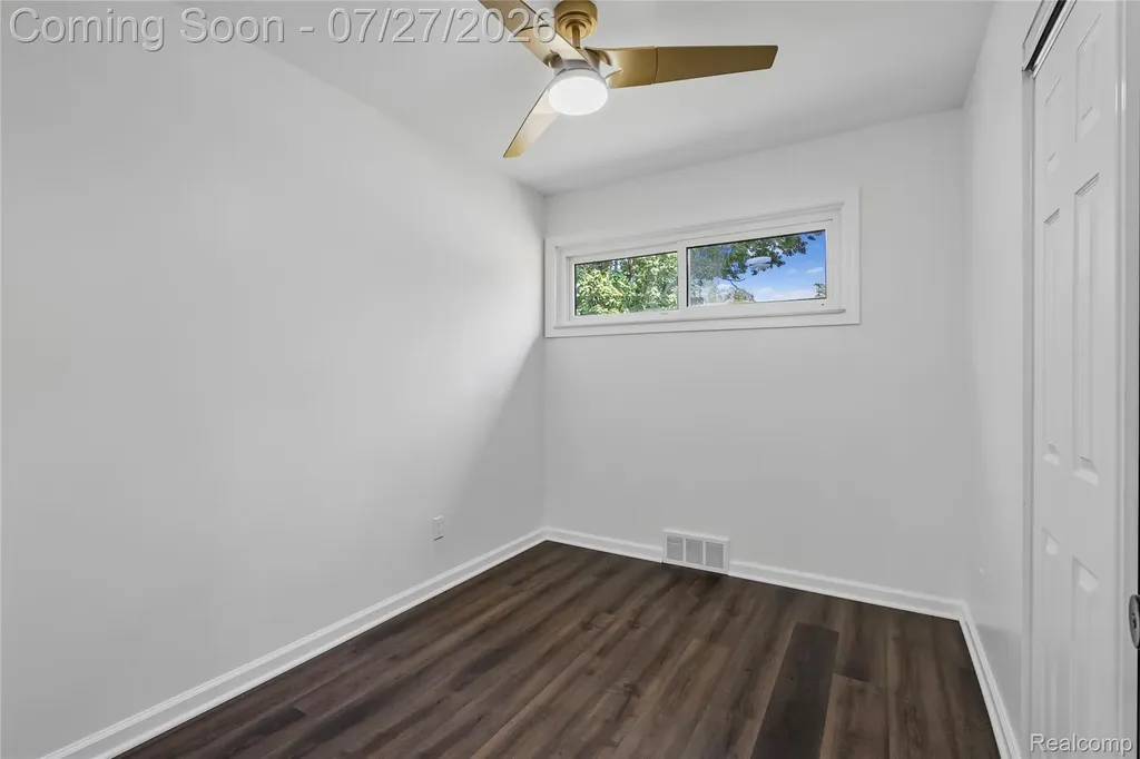 1558 Andrea Street York Charter Township MI 48198