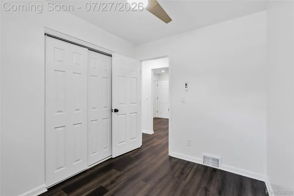 1558 Andrea Street York Charter Township MI 48198