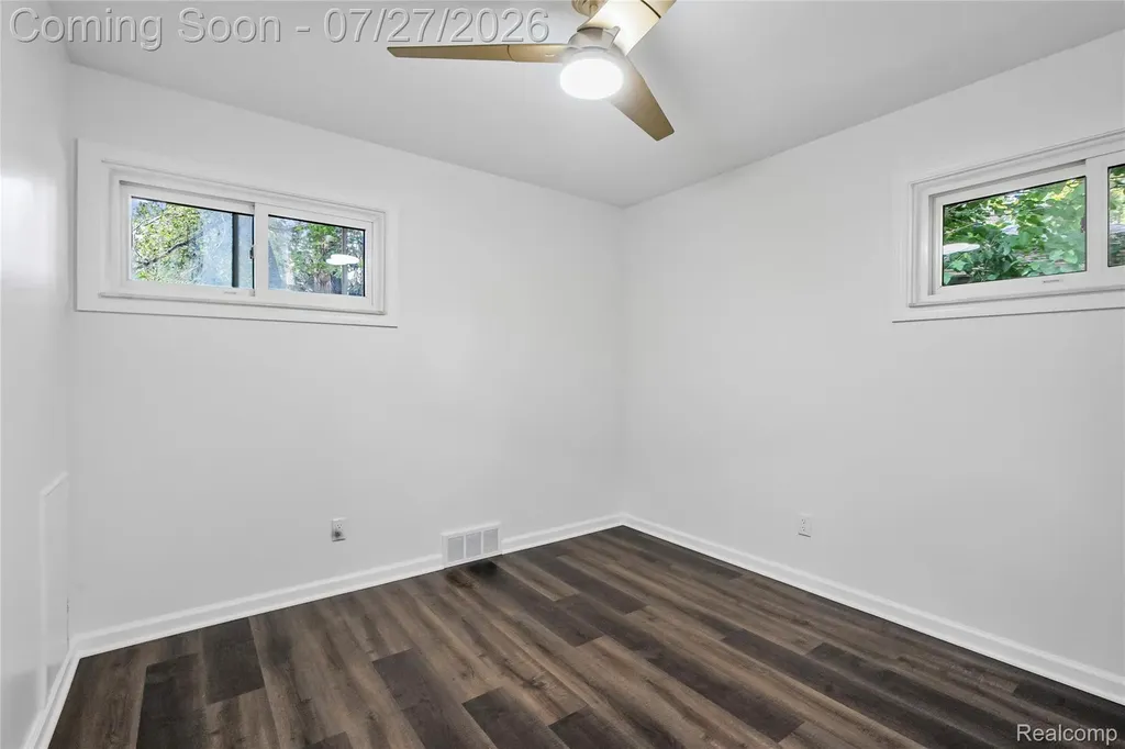 1558 Andrea Street York Charter Township MI 48198