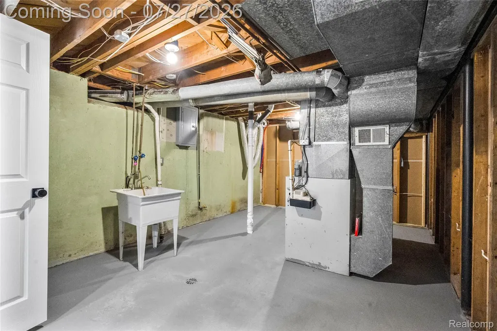 1558 Andrea Street York Charter Township MI 48198