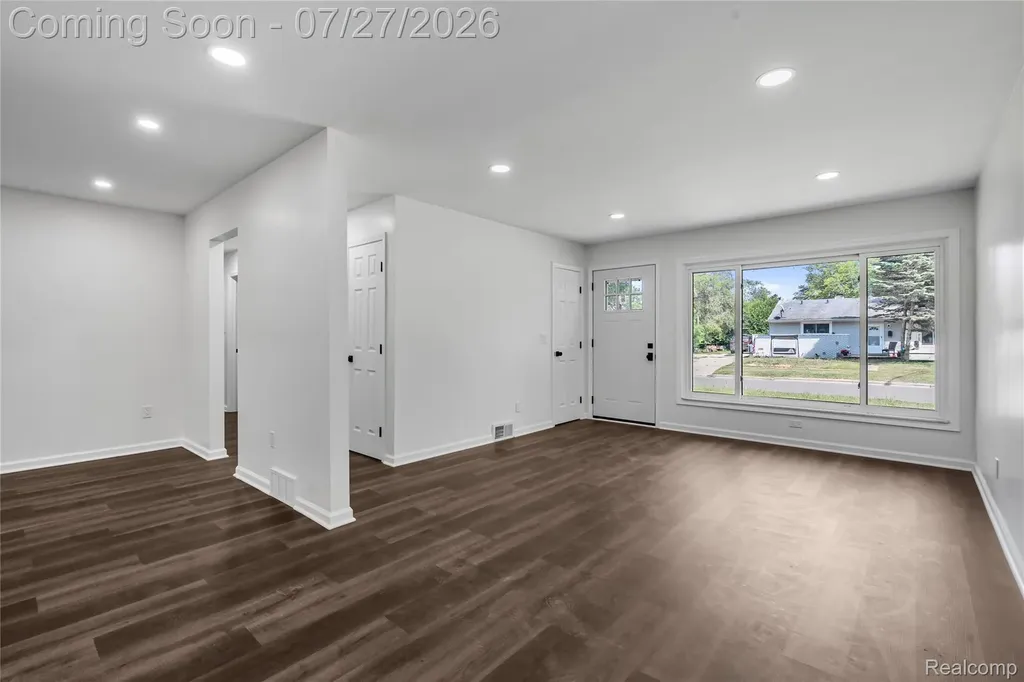 1558 Andrea Street York Charter Township MI 48198