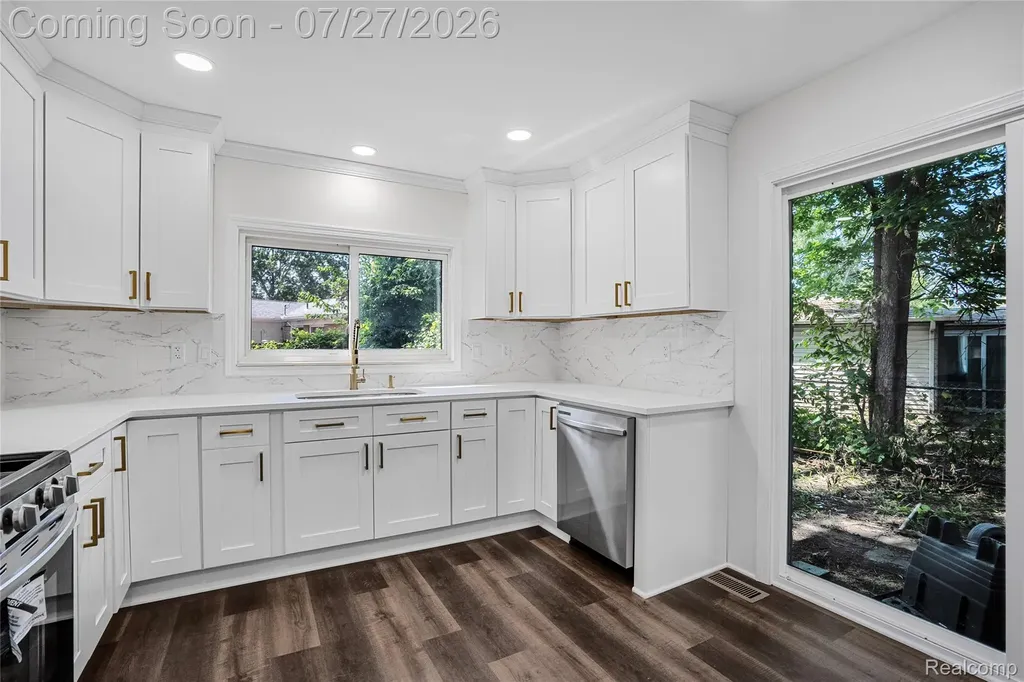 1558 Andrea Street York Charter Township MI 48198