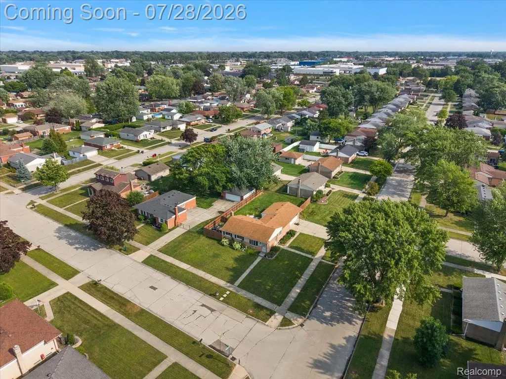 18114 Whitmore Drive Clinton Charter Township MI 48035
