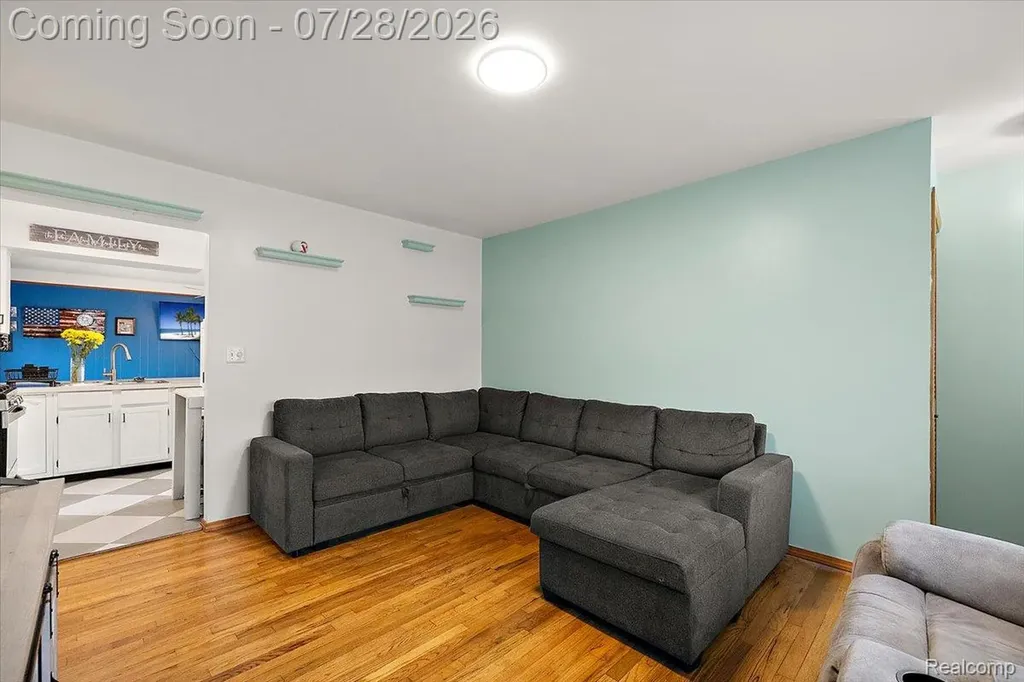 18114 Whitmore Drive Clinton Charter Township MI 48035
