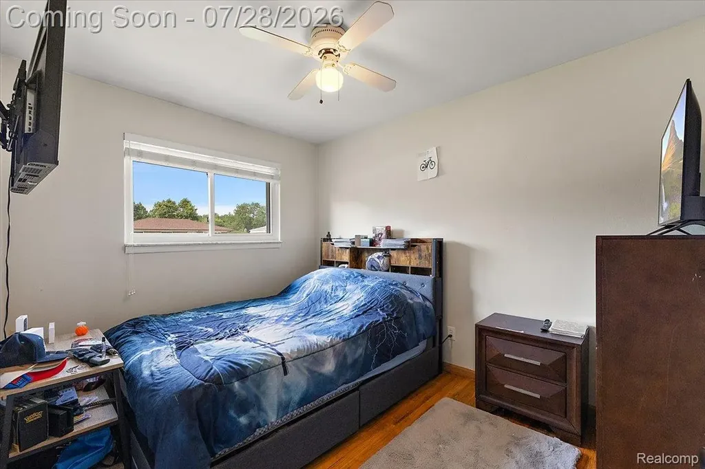 18114 Whitmore Drive Clinton Charter Township MI 48035