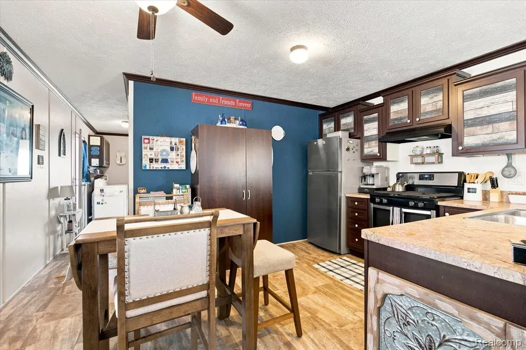 406 Silver Sands Drive Sanilac Township MI 48469