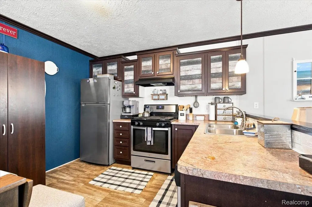 406 Silver Sands Drive Sanilac Township MI 48469
