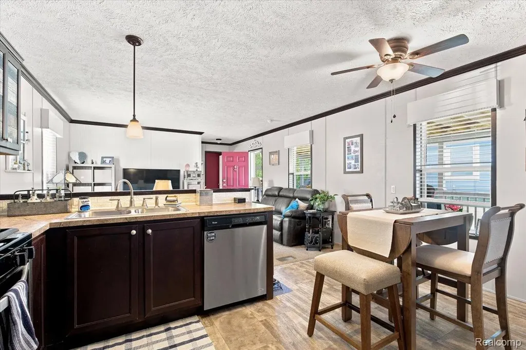 406 Silver Sands Drive Sanilac Township MI 48469