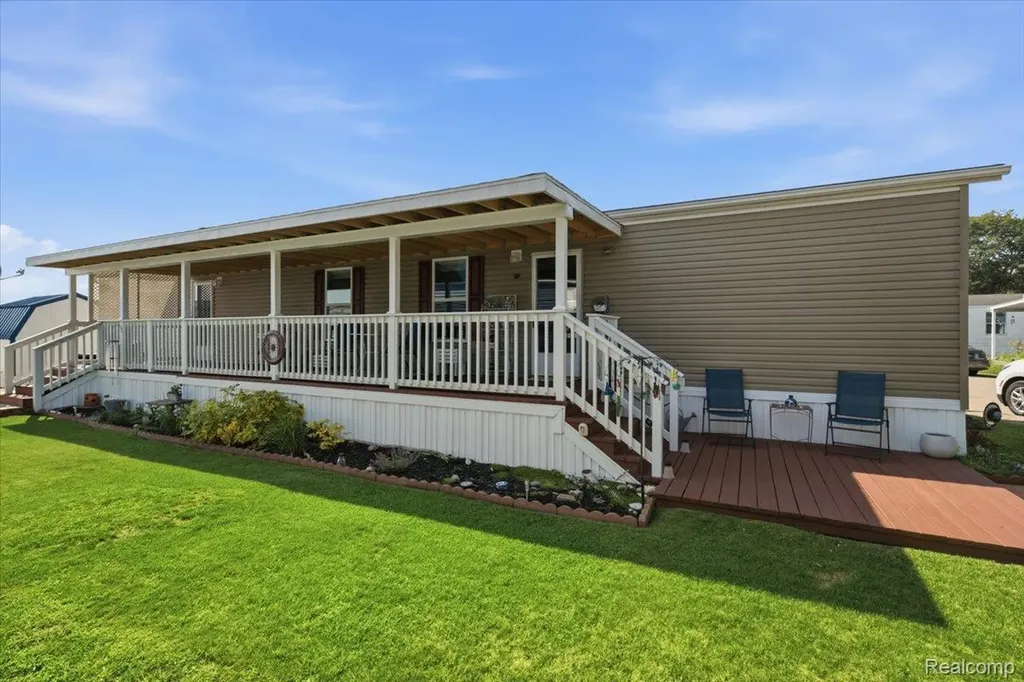 406 Silver Sands Drive Sanilac Township MI 48469