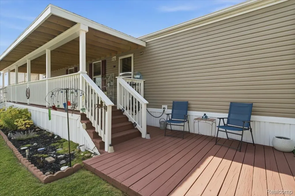 406 Silver Sands Drive Sanilac Township MI 48469