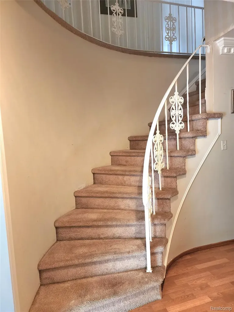 3333 Innsbrook Drive Rochester Hills City MI 48309