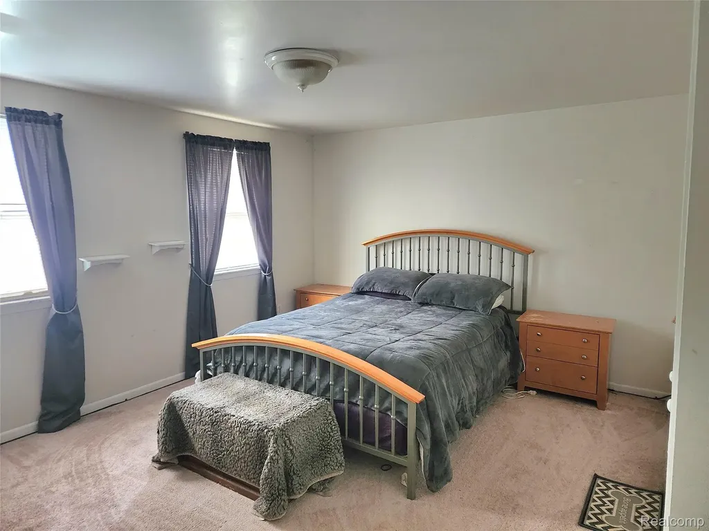 3333 Innsbrook Drive Rochester Hills City MI 48309