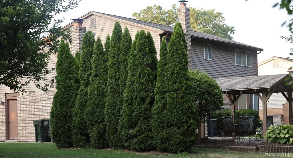 3333 Innsbrook Drive Rochester Hills City MI 48309