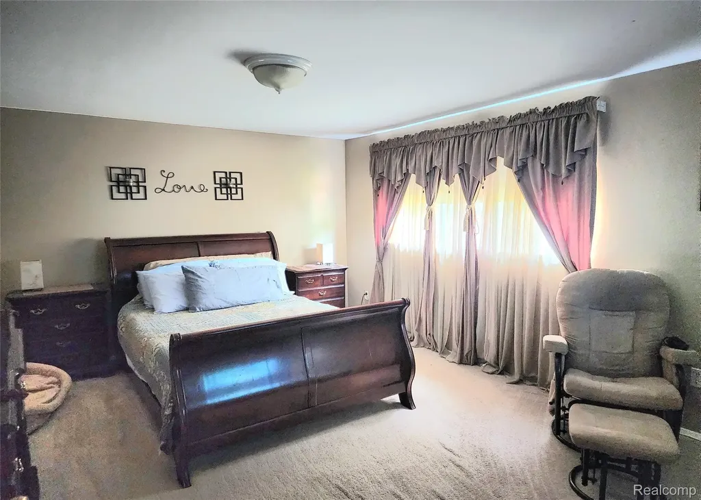 3333 Innsbrook Drive Rochester Hills City MI 48309