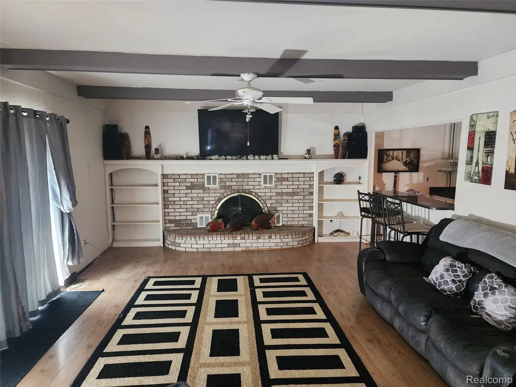 3333 Innsbrook Drive Rochester Hills City MI 48309