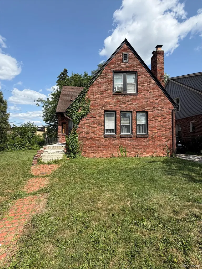 16174 Kentfield Street Detroit City MI 48219