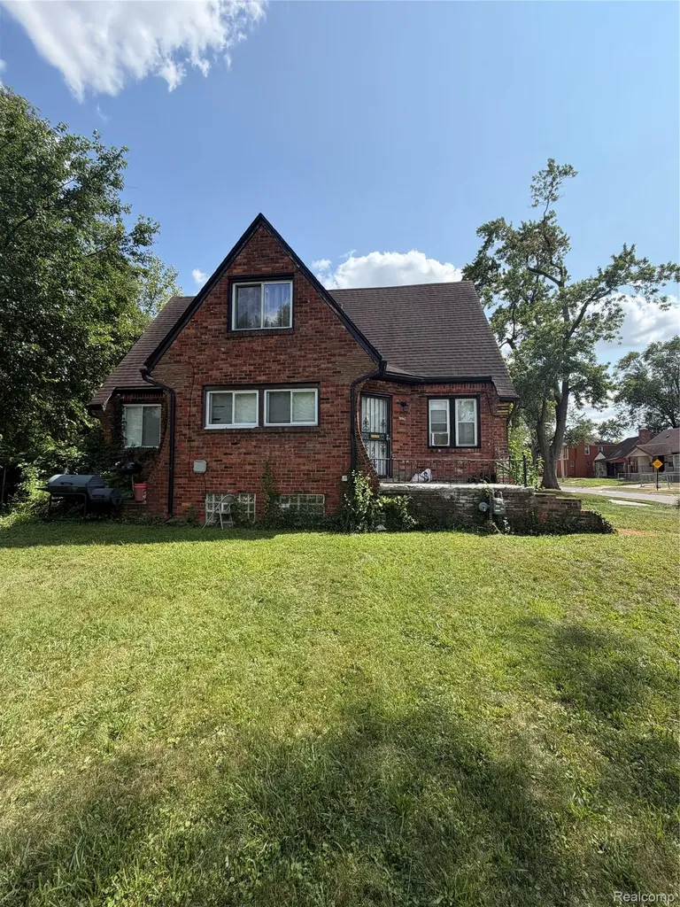 16174 Kentfield Street Detroit City MI 48219