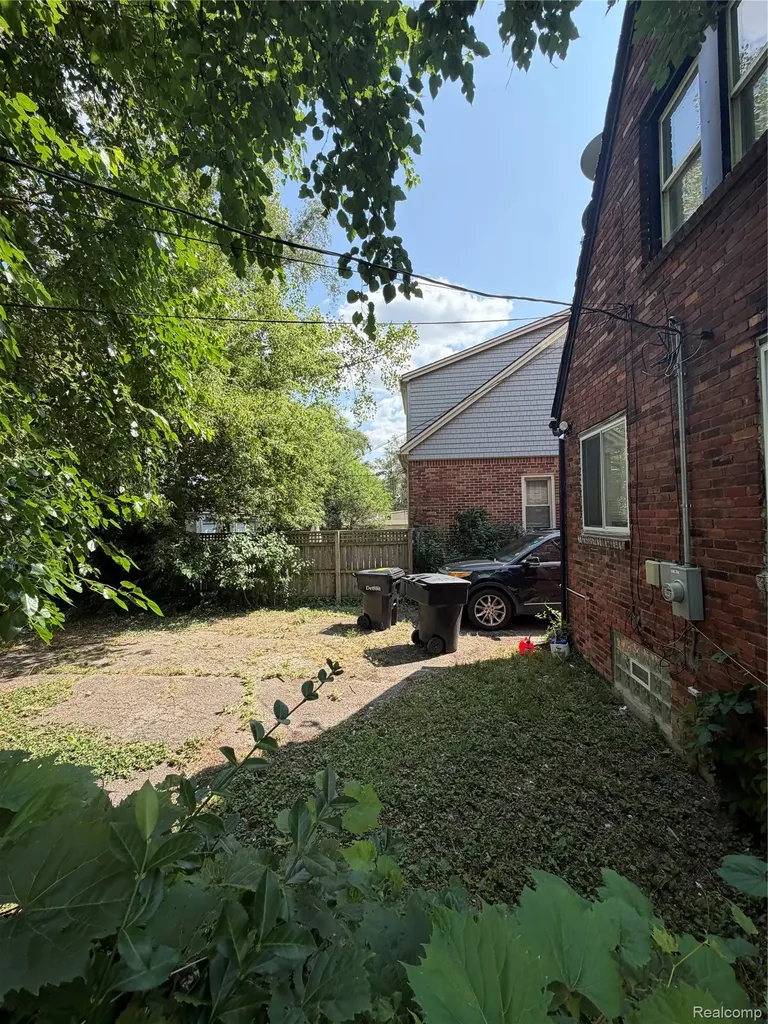 16174 Kentfield Street Detroit City MI 48219