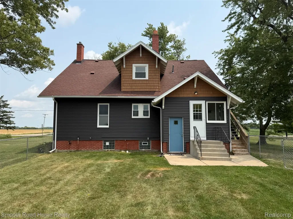 4724 N County Line Highway Ridgeway Township MI 49229
