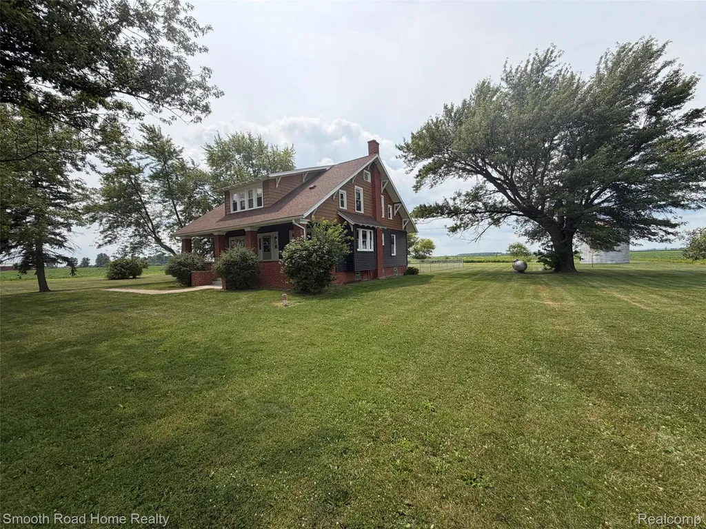 4724 N County Line Highway Ridgeway Township MI 49229