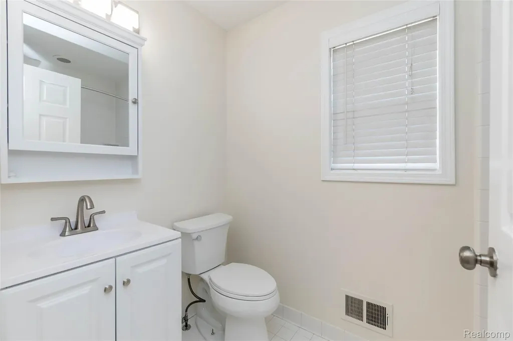 2723 Grayson Street Ferndale City MI 48220