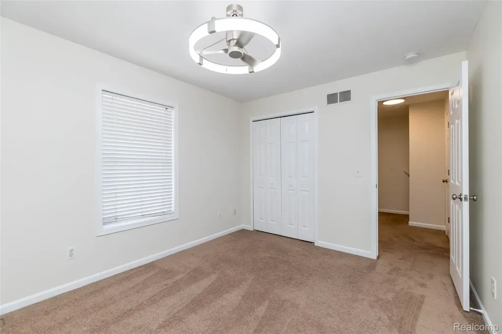 2723 Grayson Street Ferndale City MI 48220