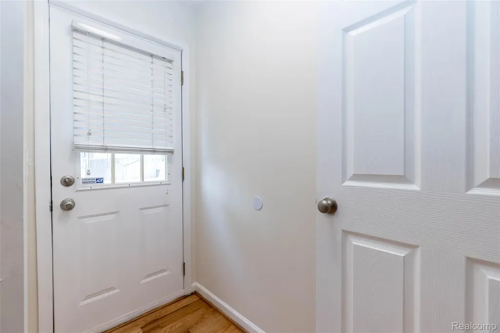 2723 Grayson Street Ferndale City MI 48220