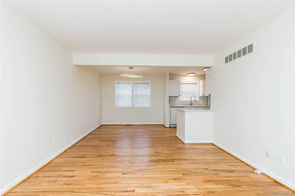 2723 Grayson Street Ferndale City MI 48220