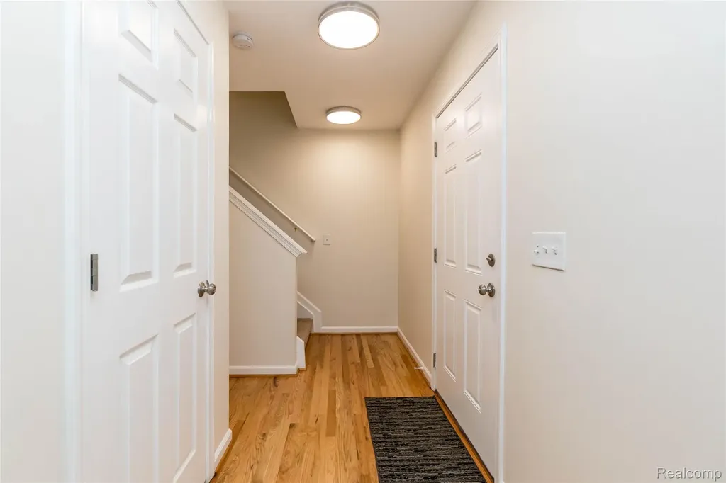 2723 Grayson Street Ferndale City MI 48220