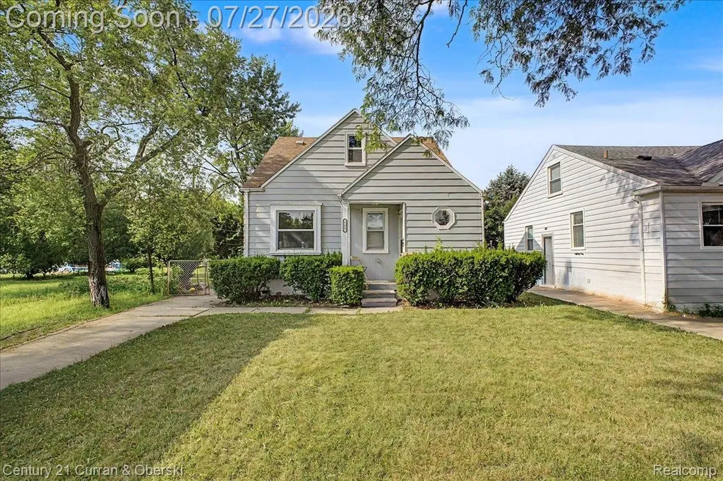 711 Lincoln Avenue Lincoln Park City MI 48146