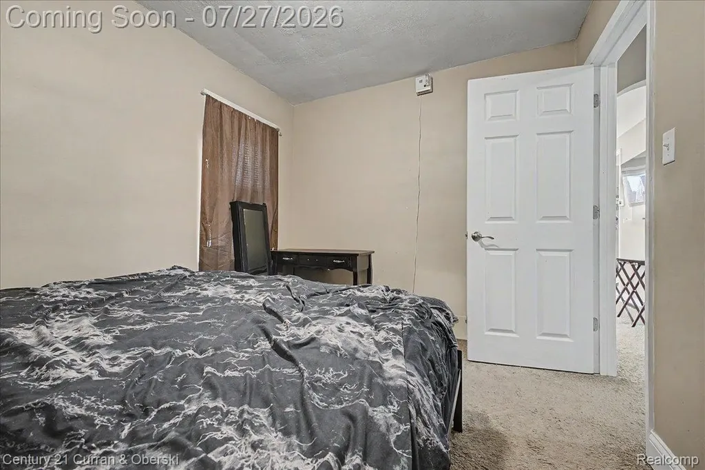 711 Lincoln Avenue Lincoln Park City MI 48146