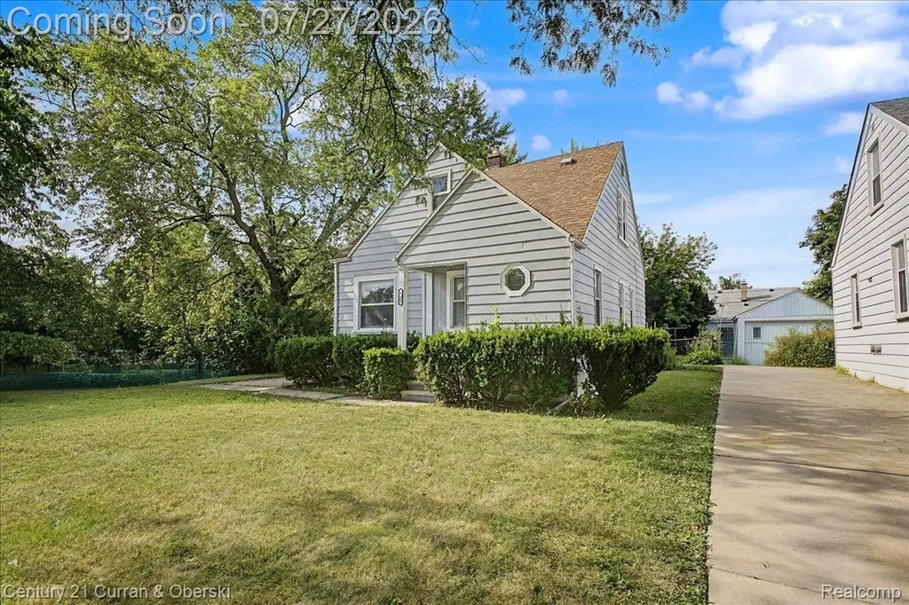 711 Lincoln Avenue Lincoln Park City MI 48146