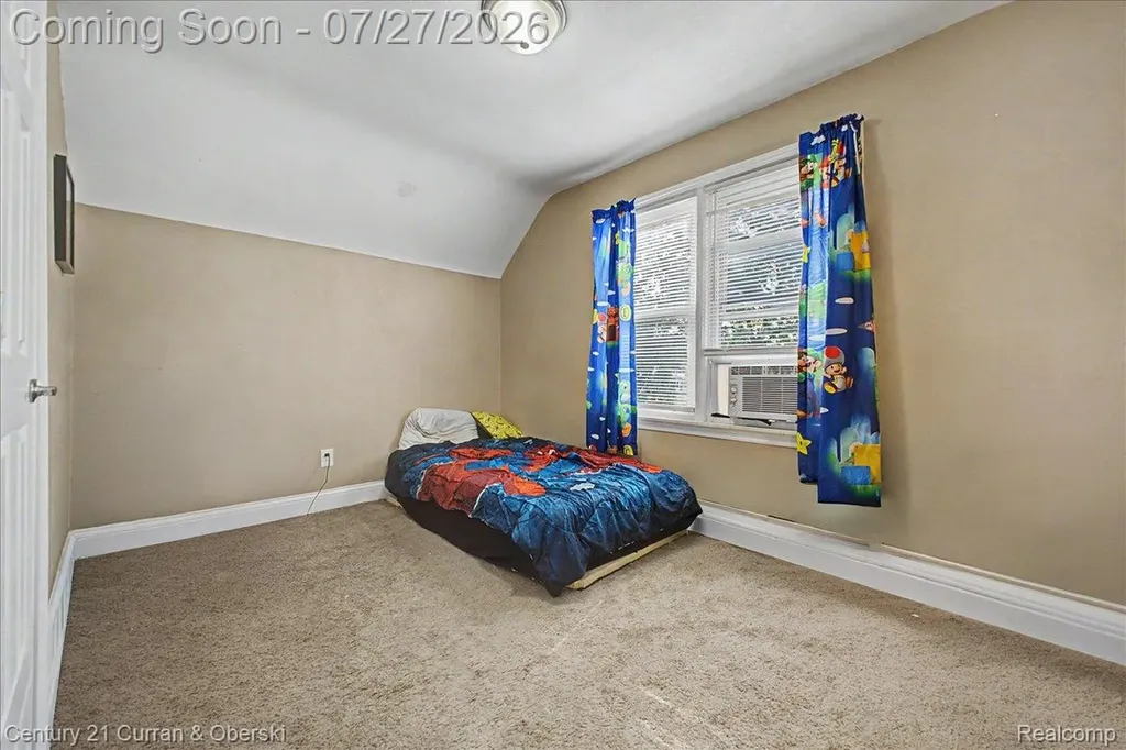 711 Lincoln Avenue Lincoln Park City MI 48146