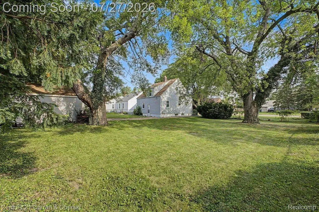 711 Lincoln Avenue Lincoln Park City MI 48146