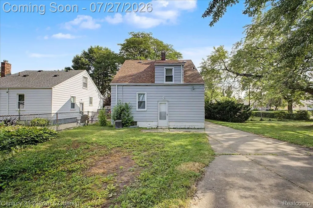 711 Lincoln Avenue Lincoln Park City MI 48146