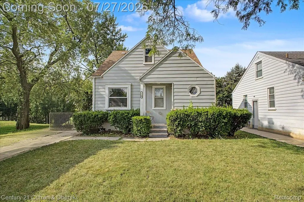 711 Lincoln Avenue Lincoln Park City MI 48146