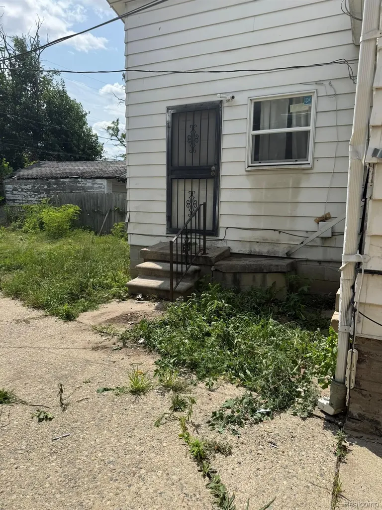 13644 Linnhurst Street Detroit City MI 48205