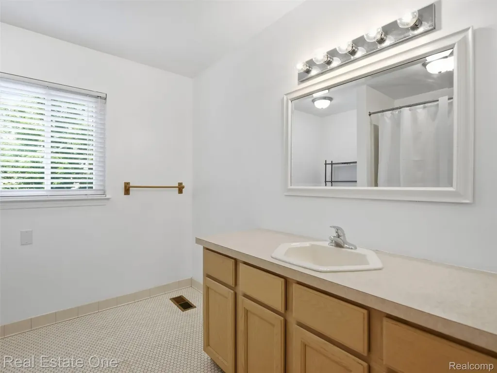 4125 Rural Street Waterford Charter Township MI 48329
